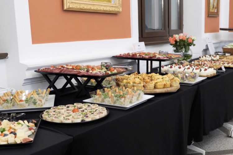 Furnizor de catering cu experienta pentru evenimente apetit catering