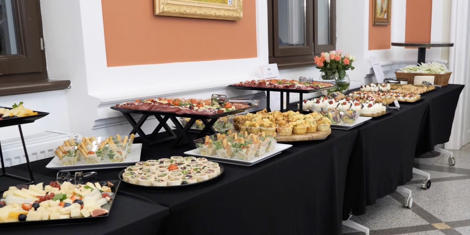 Furnizor de catering cu experienta pentru evenimente apetit catering